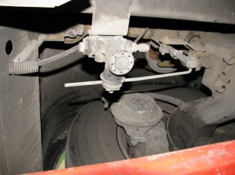 Air suspension plug bolt