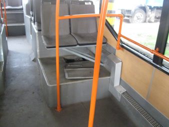 MAZ 104 air suspension service hatch