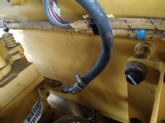 Connecting the flow meter to the engine return line