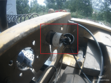 Electrical connection of the GNOM DP cable through the standard trailer socket