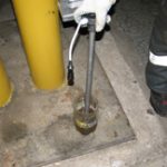 DUT-E fuel level sensor installation