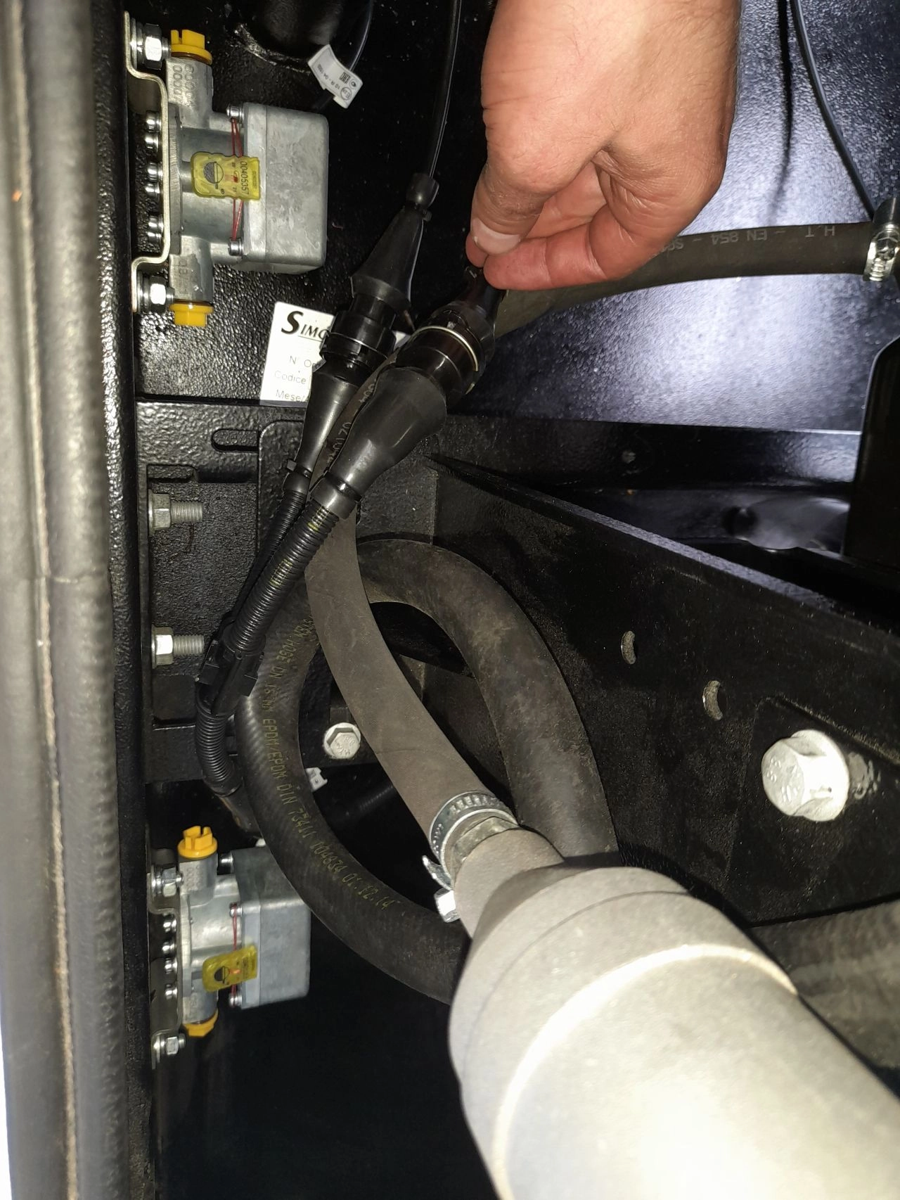 DFM fuel flow meters in the monitoring system DFM fuel flow meters in the monitoring system