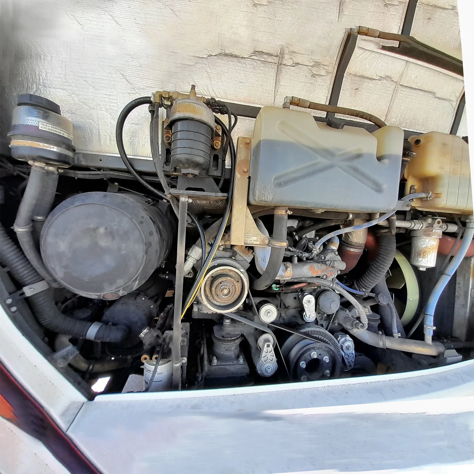 View of the fuel system located in the rear luggage compartment of the vehicle View of the fuel system located in the rear luggage compartment of the vehicle